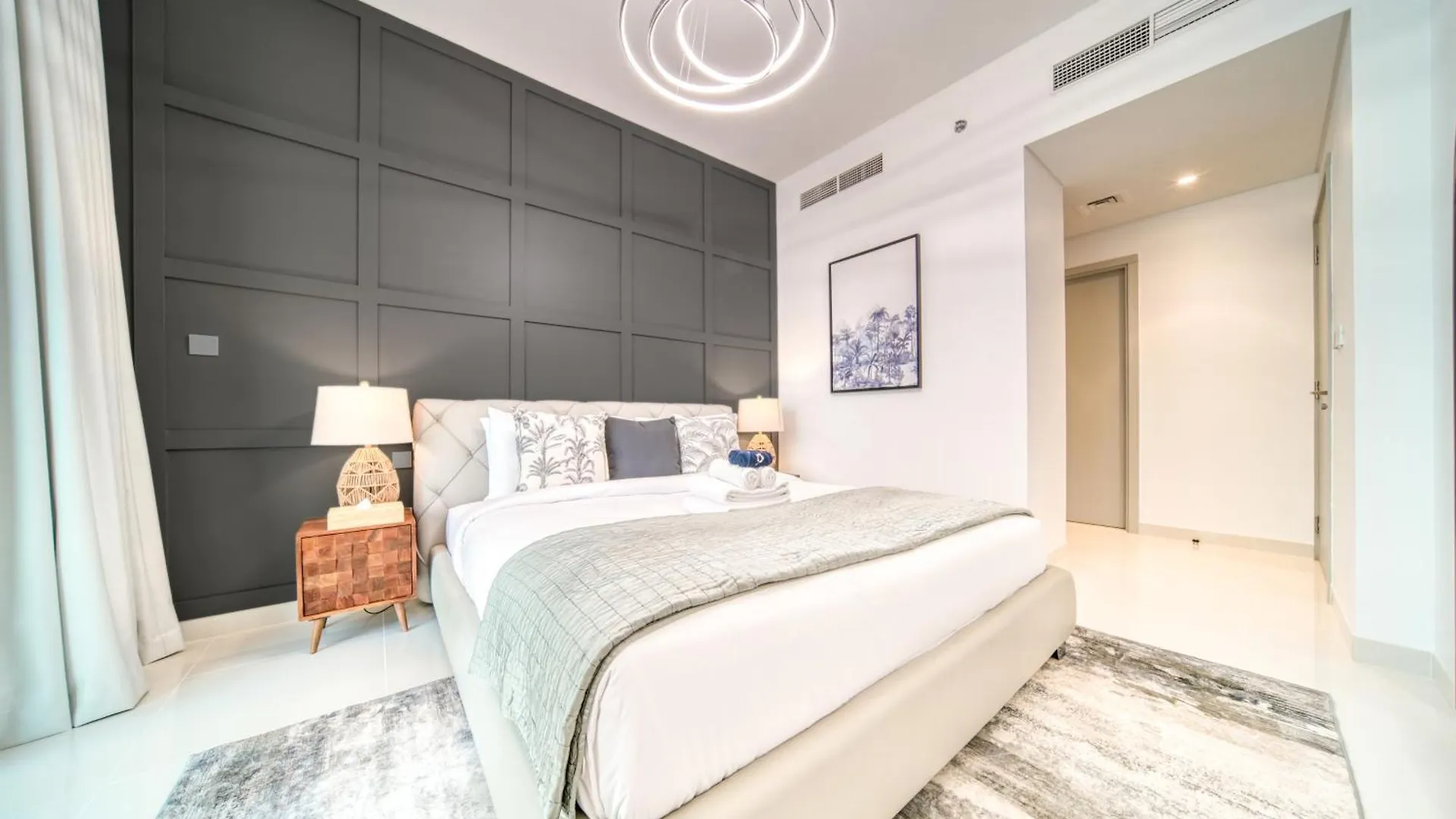 Chic 2Br With Iconic Dubai Eye And Palm Views Apartamento