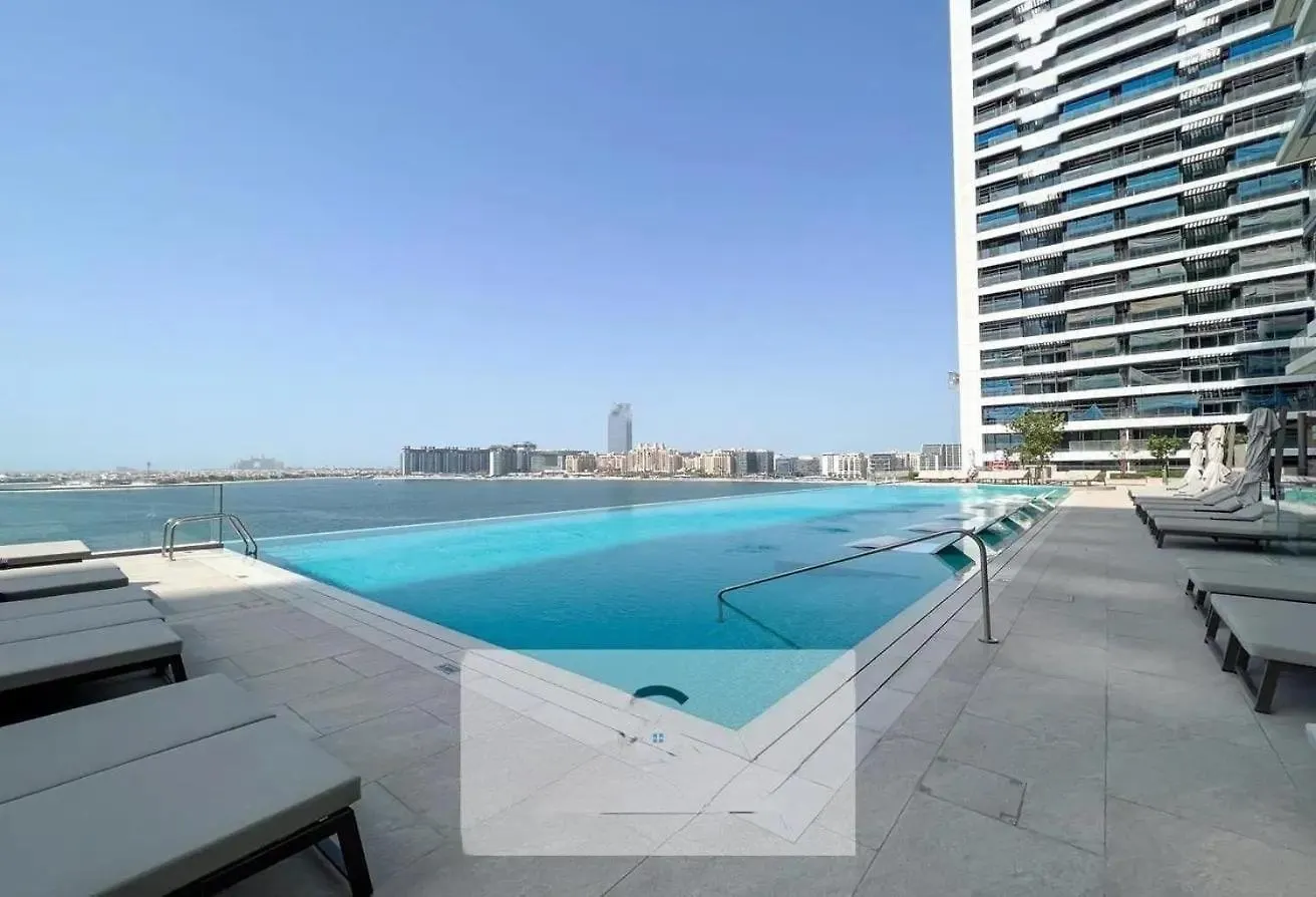 Chic 2Br With Iconic Dubai Eye And Palm Views Apartment