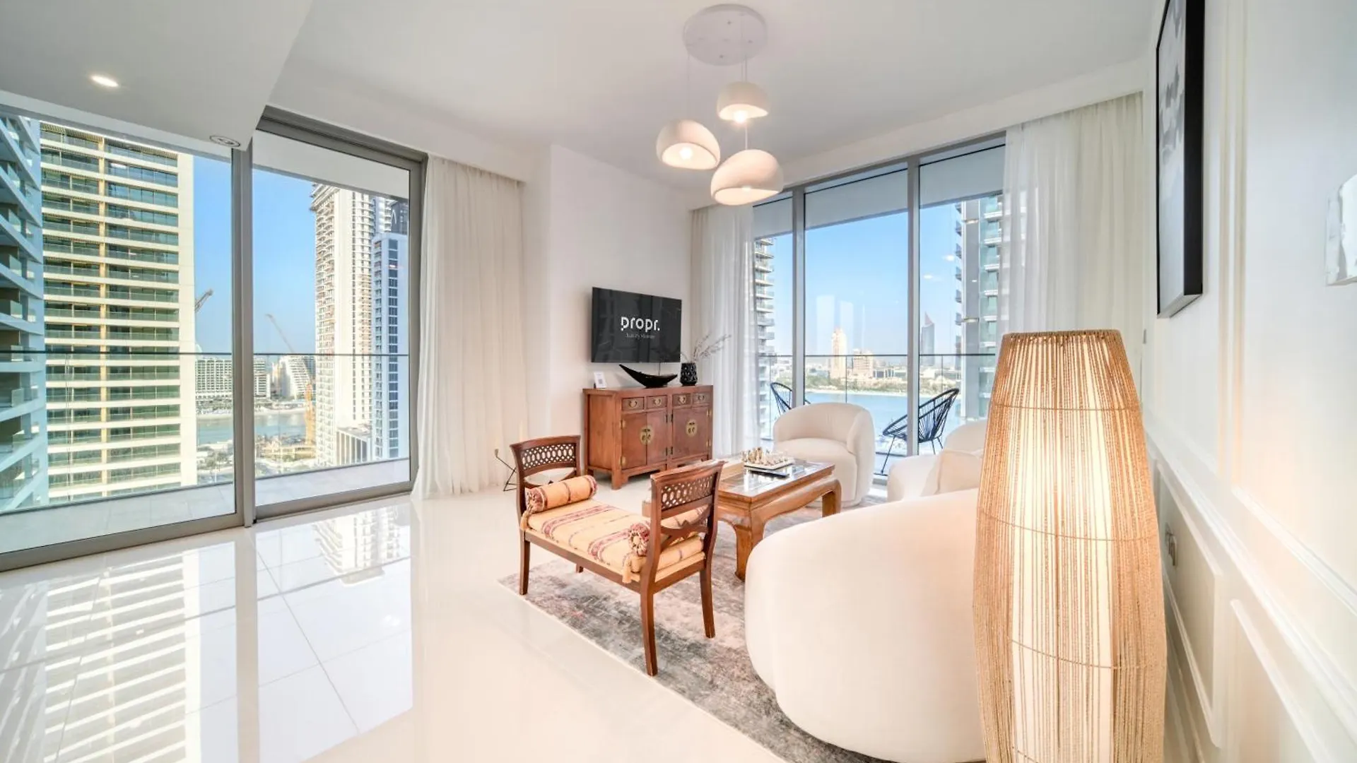 Chic 2Br With Iconic Dubai Eye And Palm Views Apartment
