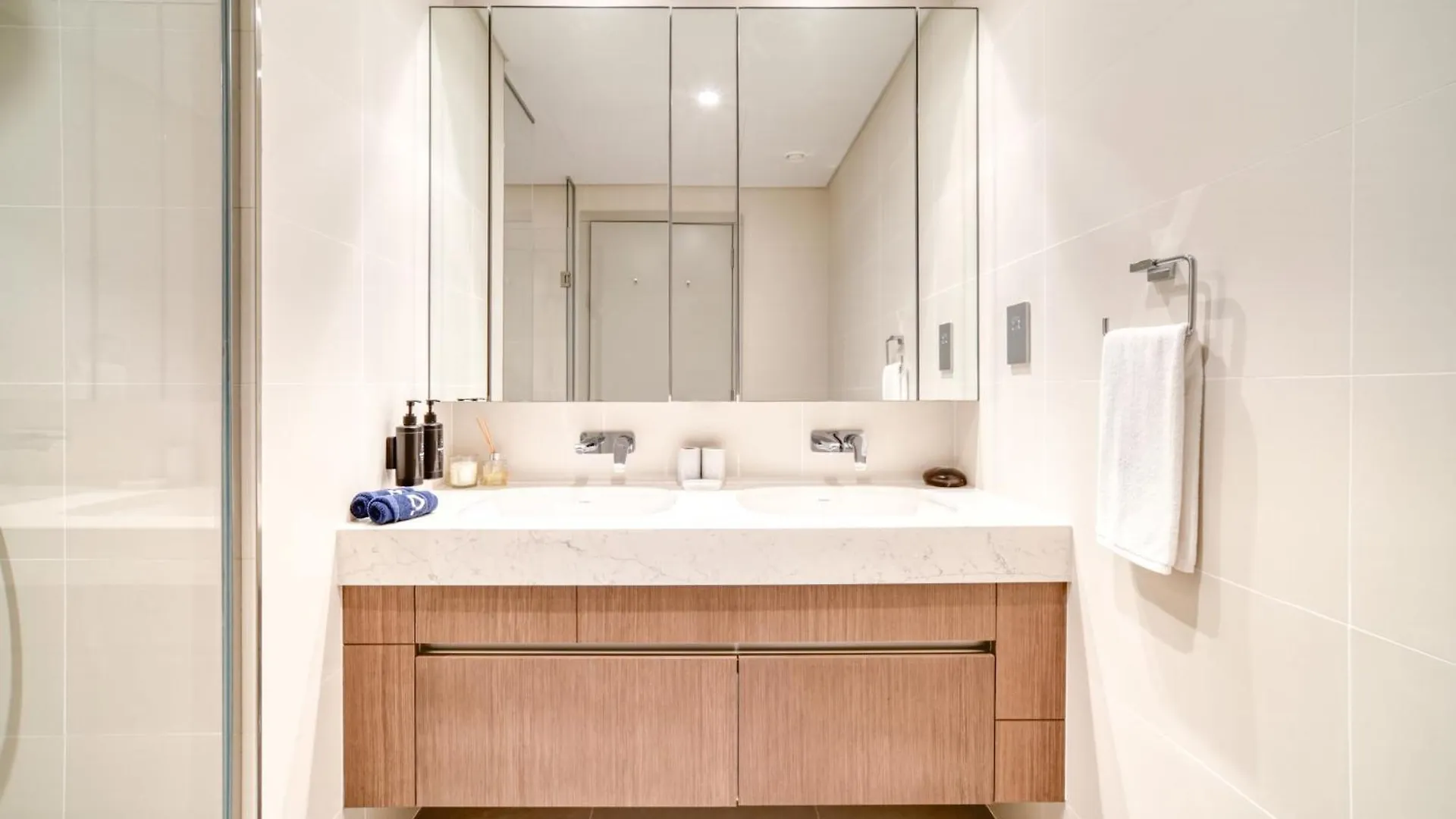 Chic 2Br With Iconic Dubai Eye And Palm Views公寓