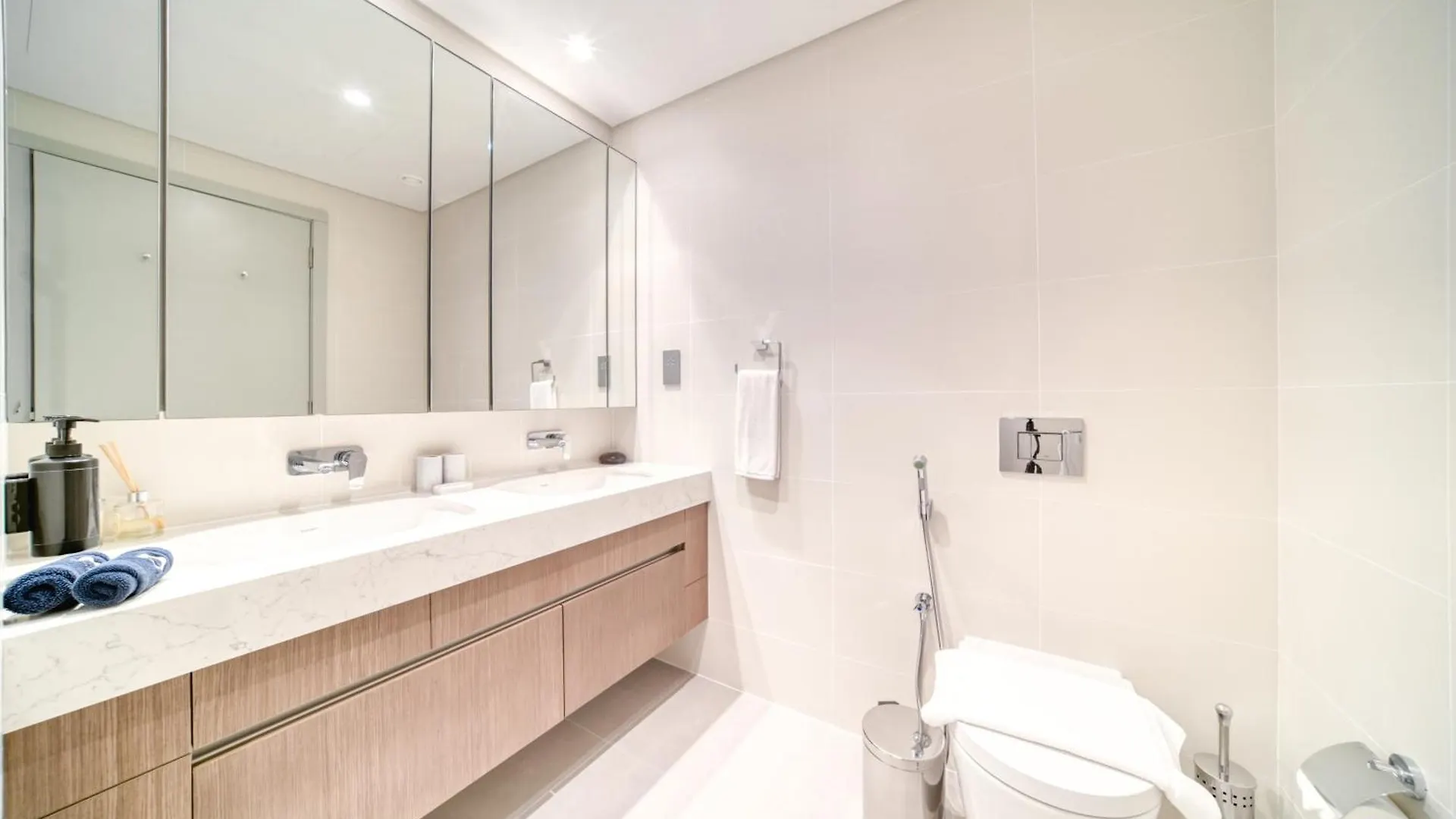 公寓 Chic 2Br With Iconic Dubai Eye And Palm Views公寓 阿拉伯联合酋长国